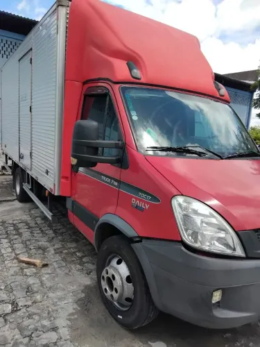 Caminhão Iveco Daily 70C1HDCS