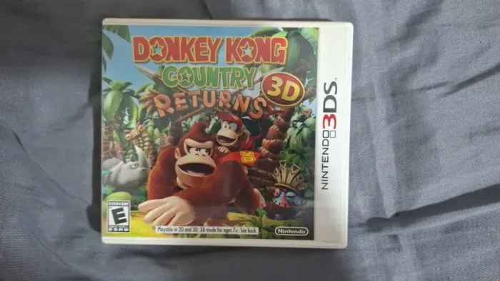 Donkey Kong Country Returns 3D Nintendo 3DS - Completo com Encartes