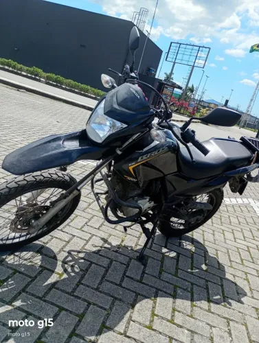 Moto muito boa moto Bros 150 ano 2011 moto de mulher