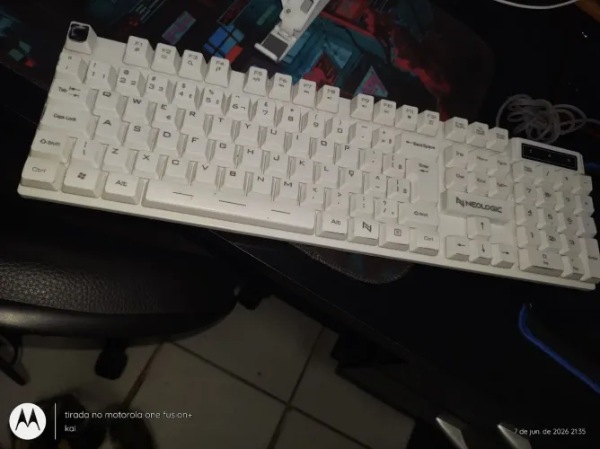 Teclado semi mecânico branco ,aceito ofertas