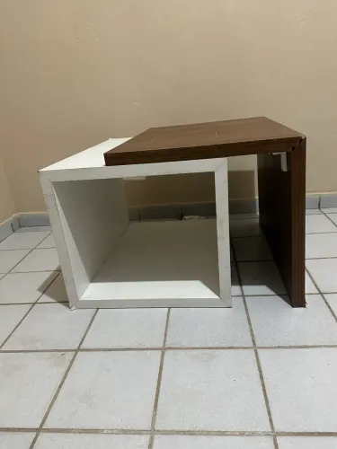 Centro de sala projetado madeira