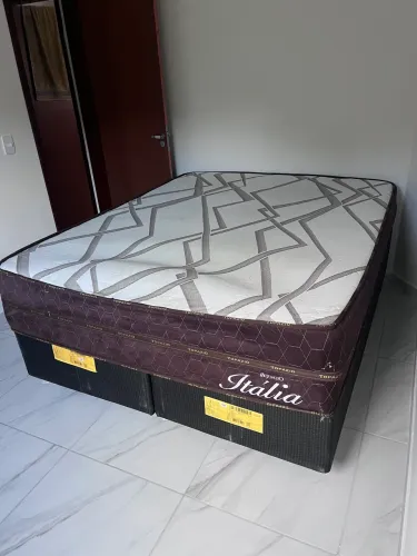 Cama queen - leia a descrição