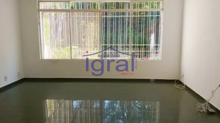 Sobrado em condomínio, 3 dormitórios para alugar, 200 m² por R$ 6.764,70/mês - Chácara Flo