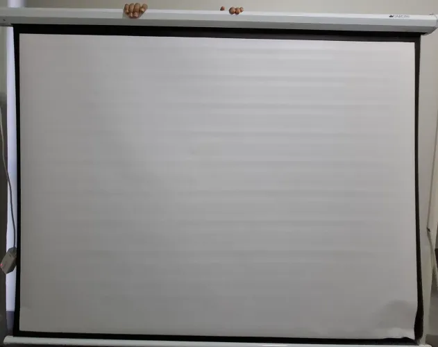 Tela de Projeção Elétrica Retrátil 84 polegadas