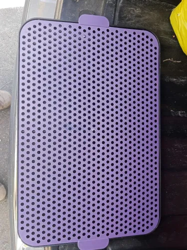 Casinha para transporte e tapete higiênico para cães de pequeno porte ou gatos . 