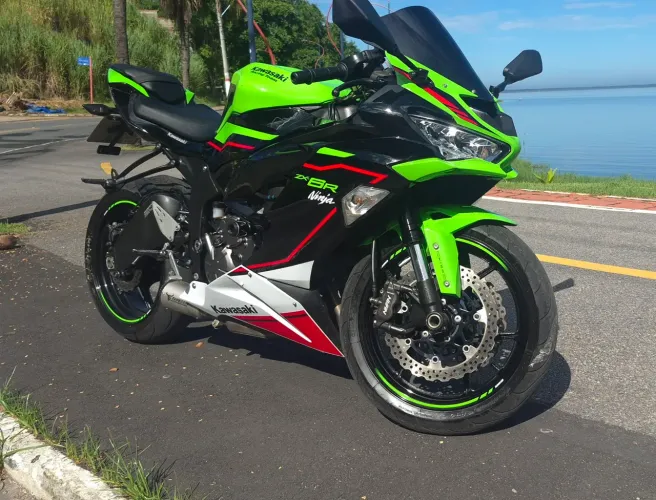 n♡ Motos Kawasaki Ninja Zx-6r 636cc 2023 no Brasil