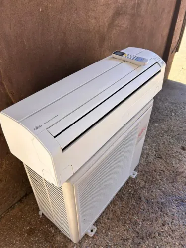 vendo ar condicionado inverter 9 mil BTUs obs instalado.