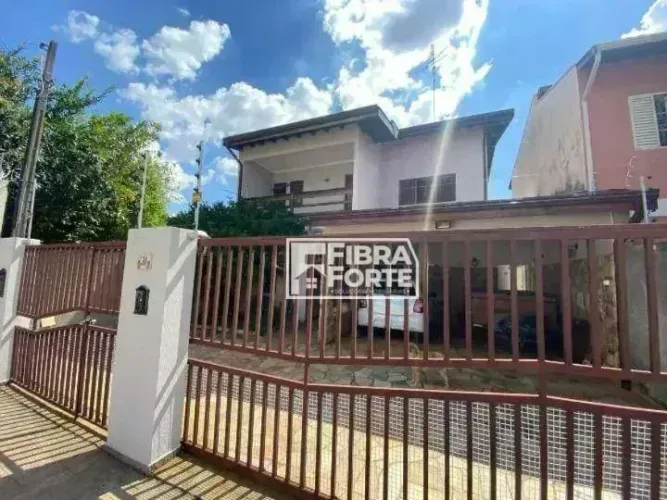 Casa com 4 quartos à venda no Alto Taquaral em Campinas/SP.