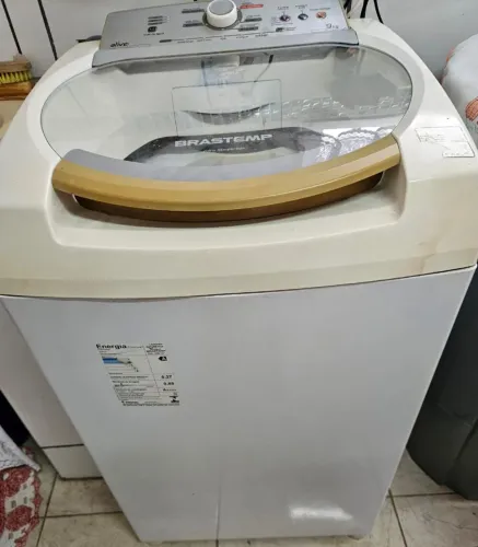Maquina de lavar roupa, Brastemp, 9 Kg , conservada