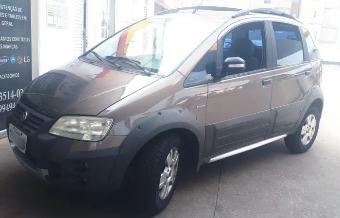 Fiat Idea Adv./ Adv.lock.dualogic 1.8 Flex 5P 2010