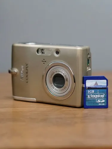 Camera digital Nikon Coolpix L11