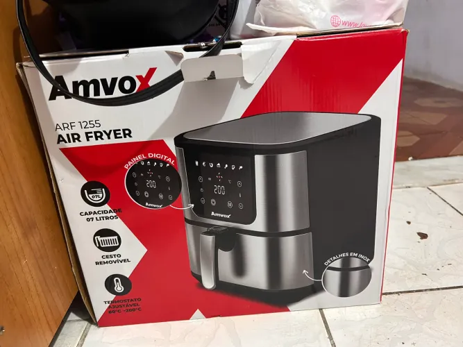 Air fryer e Sanduicheira
