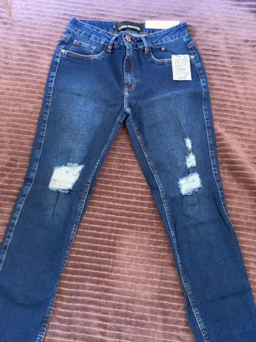 Calça lança perfume 2 por 250$