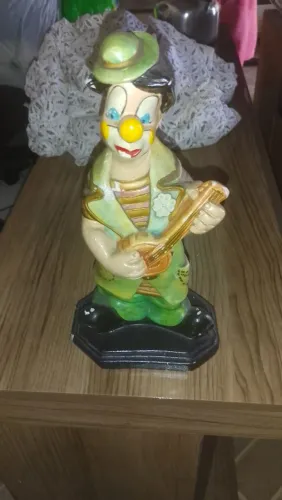 ESTATUETA DE PALHAÇO RETRÔ 