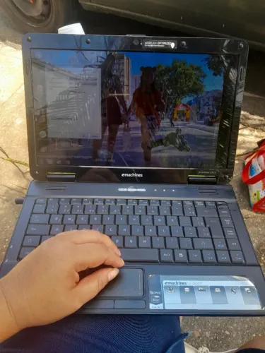 Vendo notbook no valor de 300
