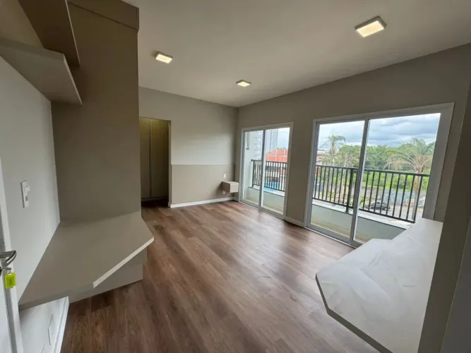 Studio para Locação em Indaiatuba, Jardim Santa Cruz, 1 dormitório, 1 banheiro, 2 vagas