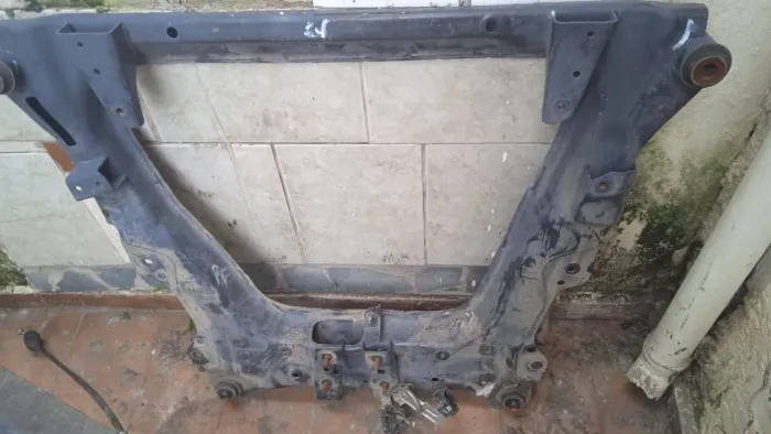 Quadro de suspensão Nissan leaf 2023