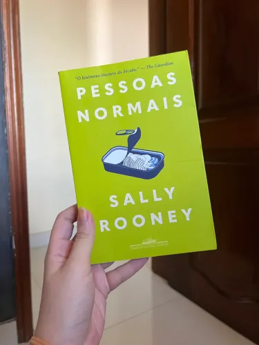 Livro ?pessoas normais? 