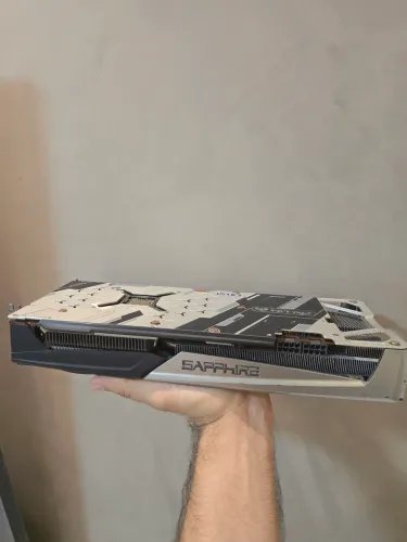 Placa de vídeo RX 5700 XT 8GB Sapphire Nitro+.