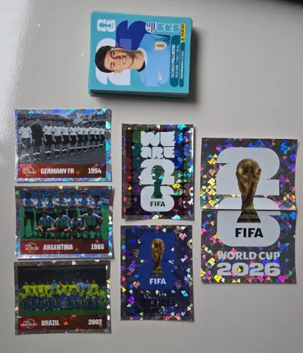 Figurinhas Brilhantes Avulsas Copa do Mundo 2026 Panini FWC 1, 2, 4, 8, 11, 14 e 16