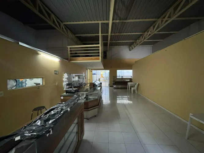 Galpão Comercial/Residencial à venda em Divinópolis 288m², 542m² de terreno, 2 vagas