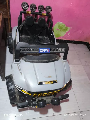 Carrinho elétrico infantil 