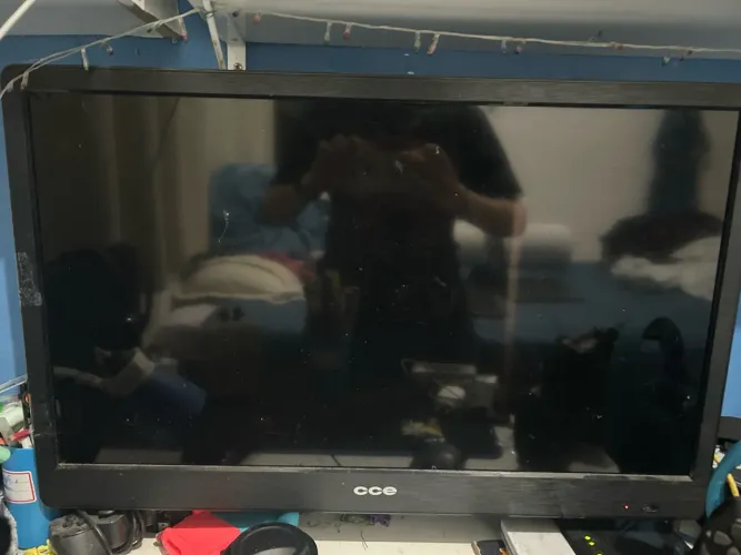 TV CCE Tela Plana (Ideal para Conversor Digital, Monitor ou Videogame)