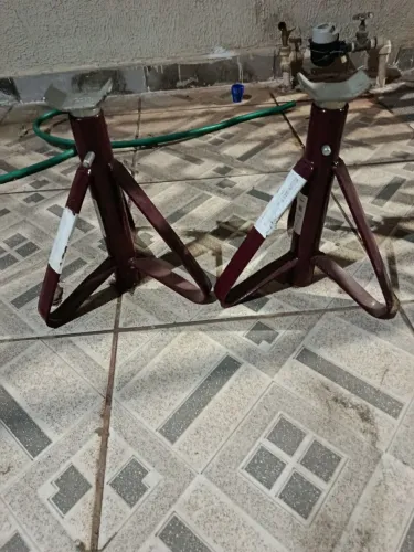 Cavalete para carro novíssimo nunca usado