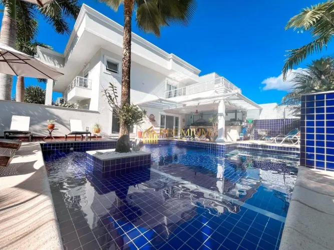 Sobrado com 4 suítes à venda, 303 m² por R$ 4.000.000 - Costa Nova - Caraguatatuba/SP