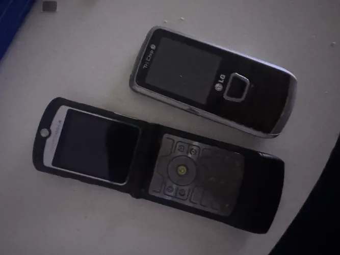Celular antigo 