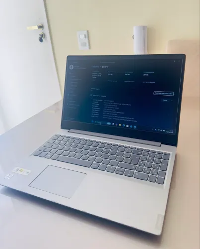 Notebook Lenovo i5 de 10* Geração