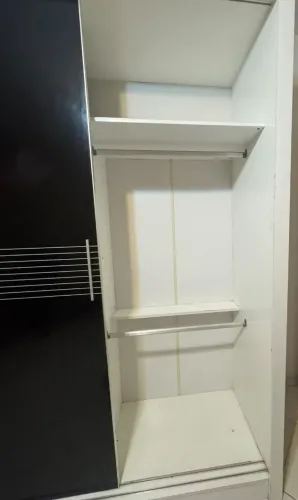 Vendo Guarda Roupa casal porta de correr