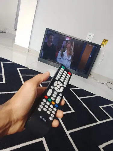 Televisão 32' polegadas