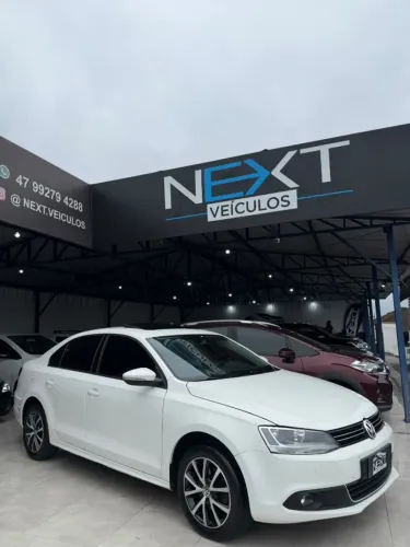 Volkswagen Jetta Comfortline 2.0 T.flex 8V 4P Tipt. 2013