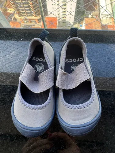 Sapatilha Crocs Cinza Tamanho C6