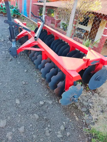 Grade niveladora 42 discos trator