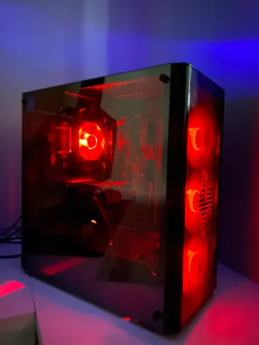 PC Gamer Ryzen 5 + RX 580 8GB + 16GB RAM + Gabinete Thermaltake