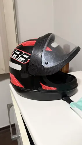 Capacete tamanho 58