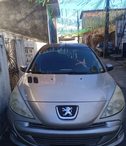 Peugeot 207 XR 1.4 Flex 8V 5P 2013