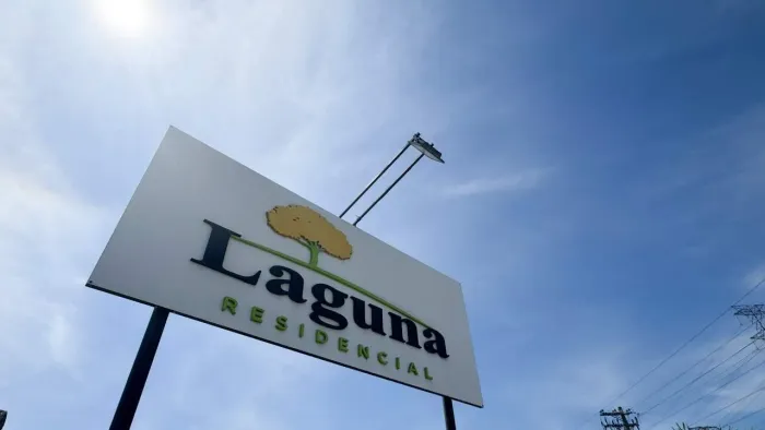 Terreno à venda, Condomínio Residencial e Comercial Laguna - Pindamonhangaba/SP