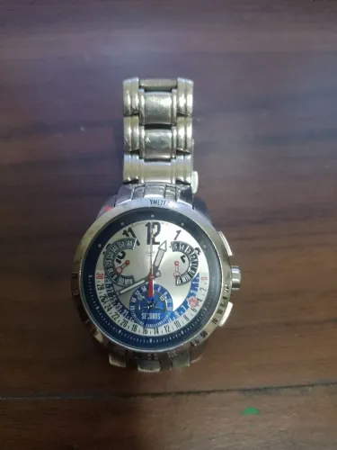 Relógio SWATCH SUÍÇO original SAFIRA