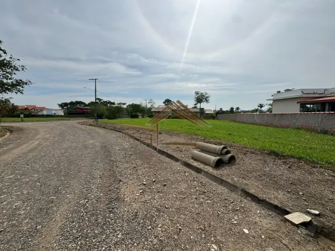 Terreno com 1.000 m² em condomínio fechado na cidade de Porangaba SP