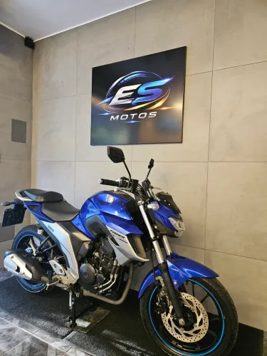 Vendo FAZER 250cc