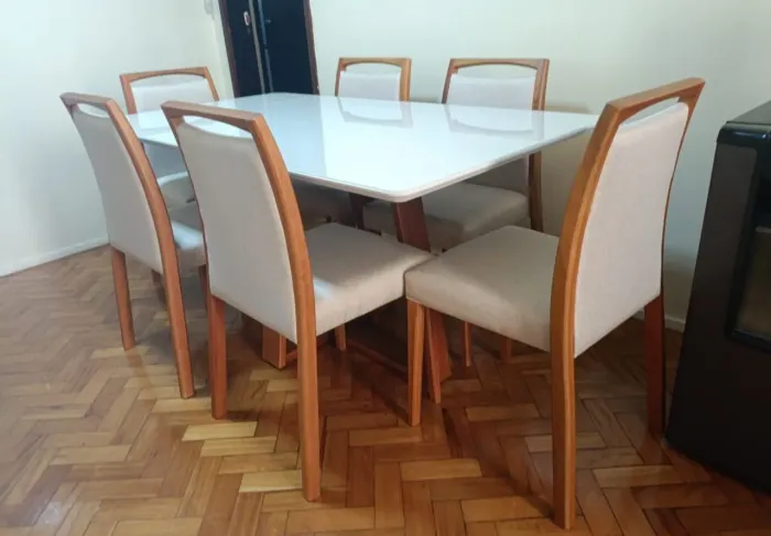 Mesa de jantar em madeira maciça jade com 6 cadeiras