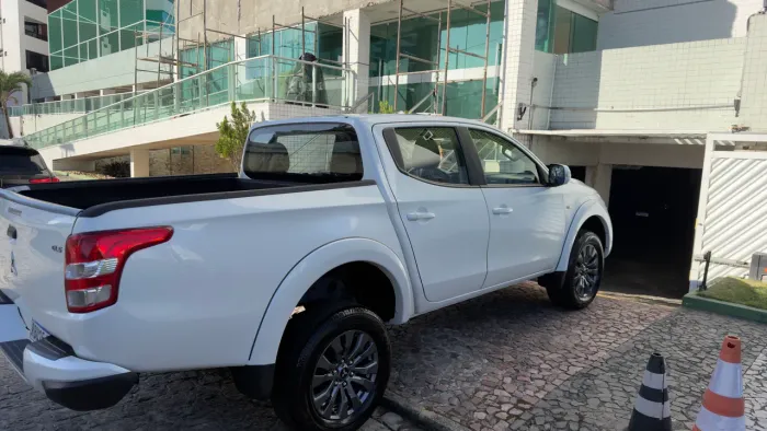 Mitsubishi L200 Triton Sport GLS 2.4 CD Diesel Aut. 2021