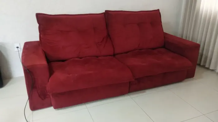 Sofá retrátil e reclinável 