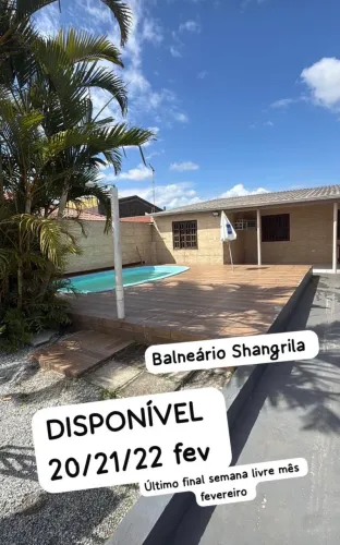 Casa com piscina balneário Shangrila (somente este final semana ) 