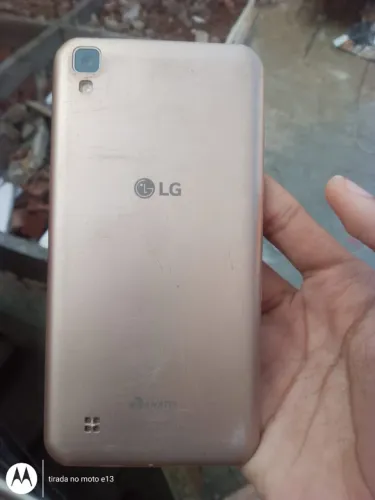 Celular LG com defeito 