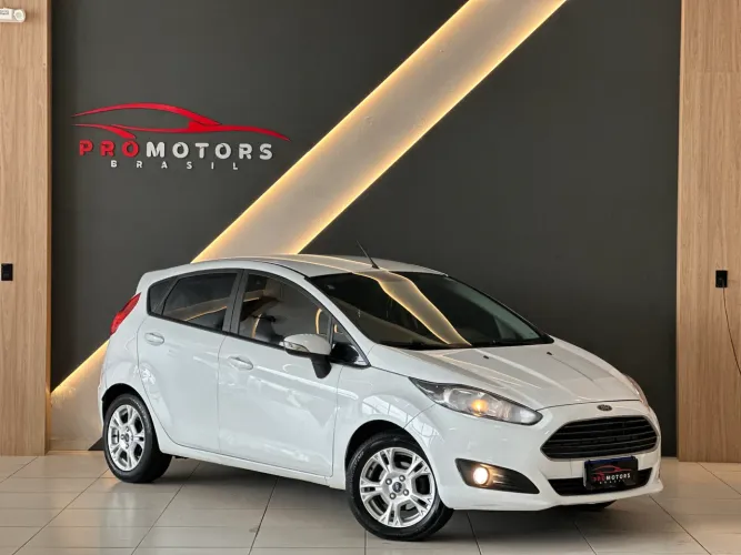 Ford Fiesta 1.5 16V Flex Mec. 5P 2015