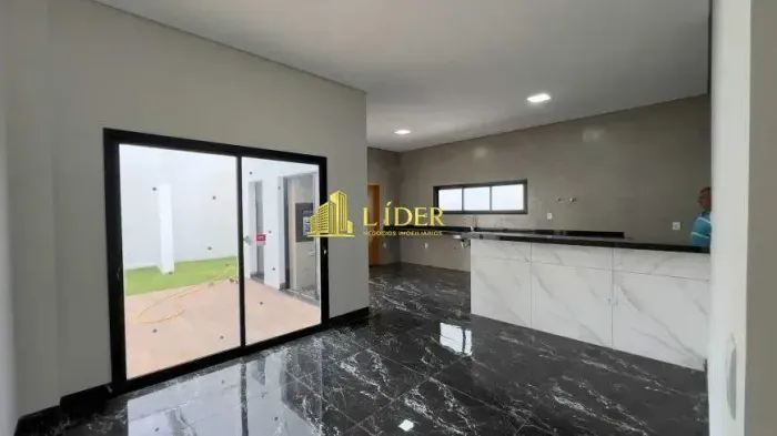 CASA EM CONDOMÍNIO à venda, 3 quartos, 3 suítes, 3 vagas, GRANJA MARILEUSA - Uberlândia/MG